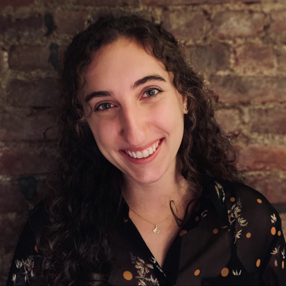 Meet your Posher, Maddie - Picture 1 of 1